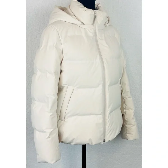 UNIQLO • Cream Seamless Hooded Down Puffer Jacket, XS - Picture 7 of 16